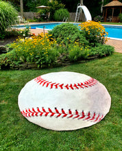 Load image into Gallery viewer, Baseball Traditional Round Blanket 68&quot; Diameter
