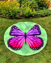 Load image into Gallery viewer, Purple Butterfly Traditional Round Blanket 68&quot; Diameter
