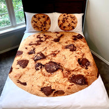 Load image into Gallery viewer, Chocolate Chip Cookie 5 PC Kids Full Bed Set With Round Comforter
